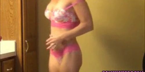 Stunning milf with perky tits dances and teases on cam