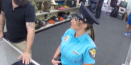 Police pawnee babe sucks cock and tastes cum