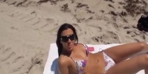 רחל מככבת בחוף מיאמי (Rachel Starr)