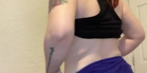 Egirl Pawg Strips From Bra And Panties Fingers Pussy And Plays With 34C Boobs