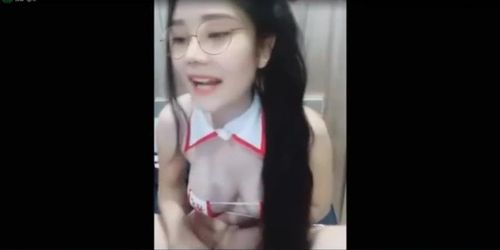 Thai Girl Earnutcha Live Cam On Secret Group Big Tits ! #Earn