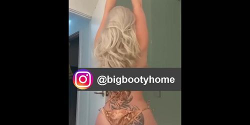 Big Ass Blonde IG Model Shows Her Big Butts
