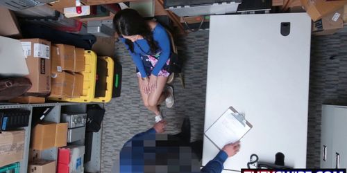 Cops Cock For Snitching Teen Taylor May (Samantha Bentley)