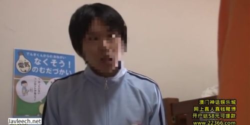 Young Japanese Schoolgirl Dried up her Boyfriend Dry