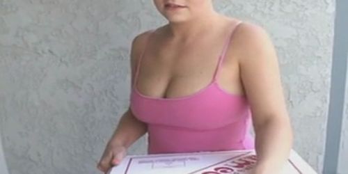 Pizza Girl Extra Delivery Service - video 1