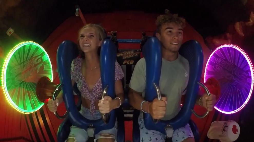 Rollercoaster Nip Slip Porn Videos