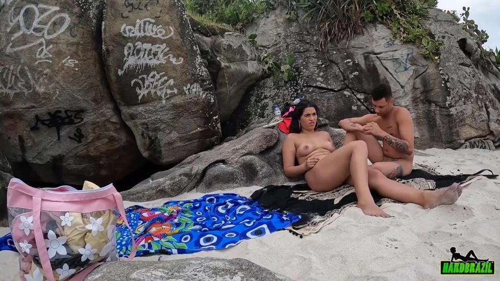 A Very Relaxed Crowd At The Naturist Beach Of Abricó In Rio De Janeiro Porn Video 1943