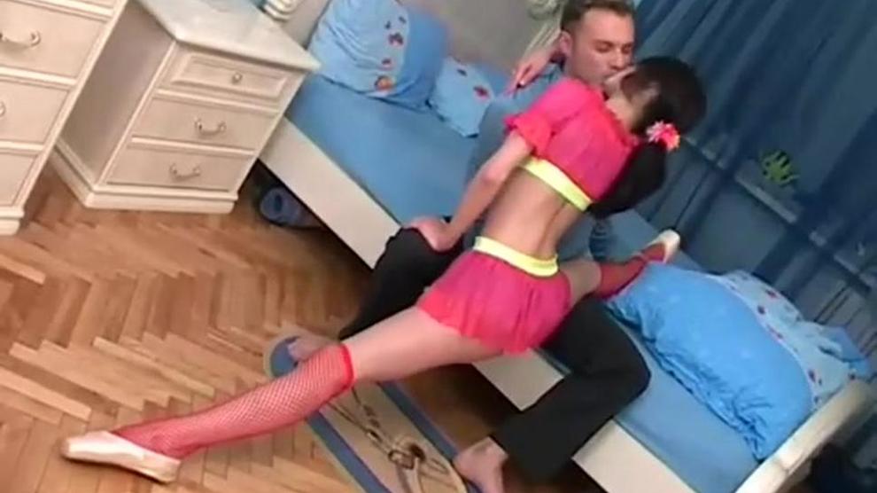 FLEXIBLE GYMNAST GIRL LUCIE 2 Porn Videos