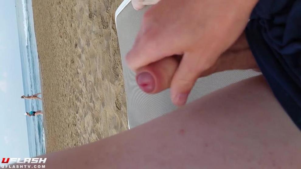 First beach flash and cum - Tnaflix.com
