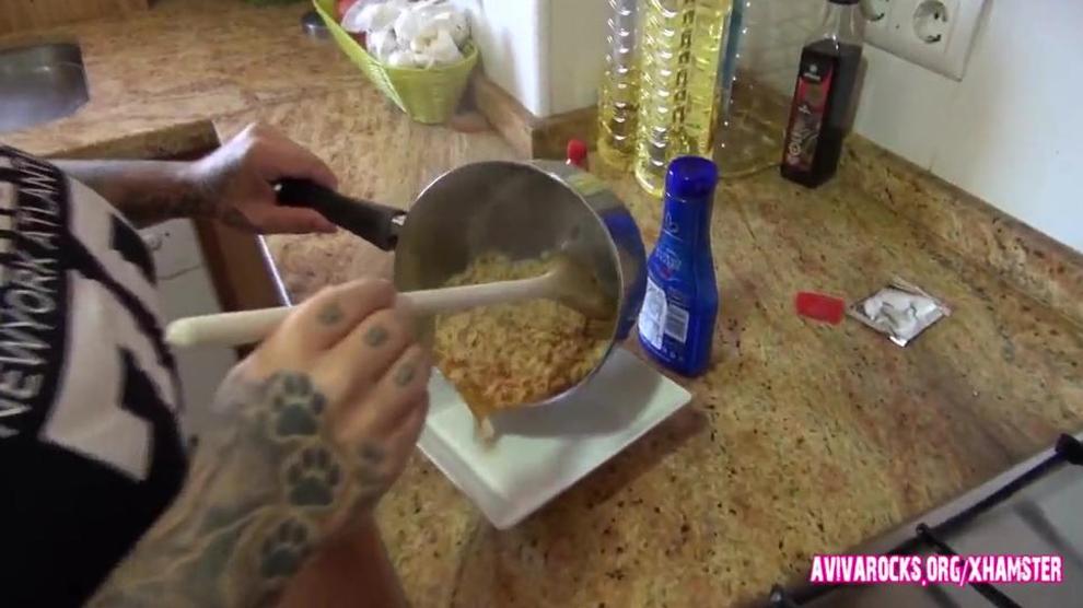 Aviva Rocks Spicy Noodle Challenge Porn Videos