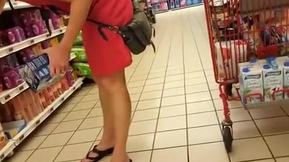 Mature Woman At Local Supermarket Gets Upskirted