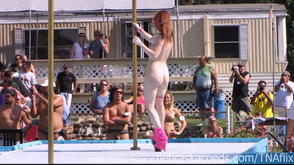 NEBRASKACOEDS Strippers Raw And Naked In Public At Awesome Nudes A