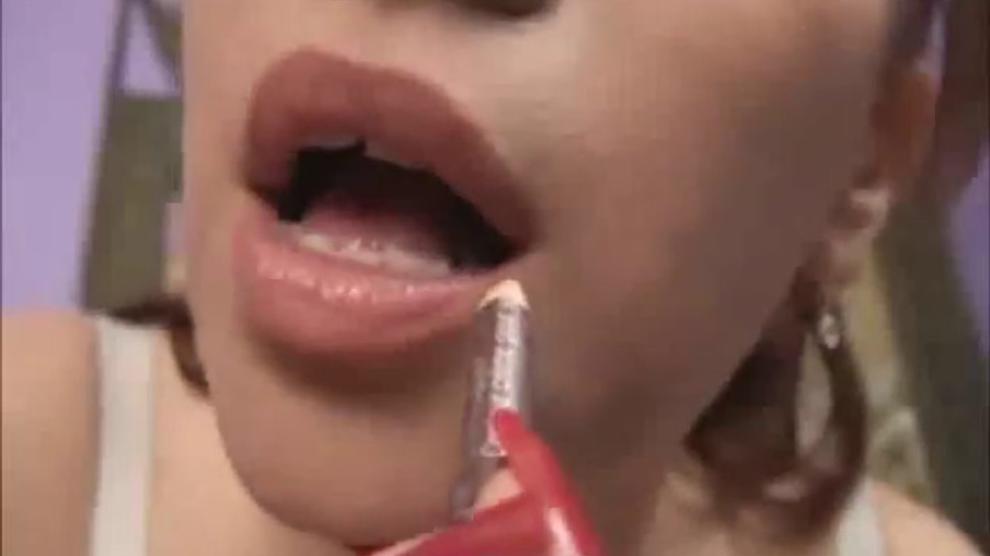 Shiny Lip Gloss On Webcam Lipstick Fetish Porn Videos