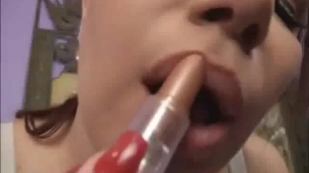 Shiny Lip Gloss On Webcam Lipstick Fetish Porn Videos
