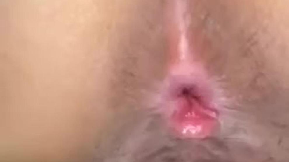 Girl With Hairy Pussy Peeing From Behind Porn Videos