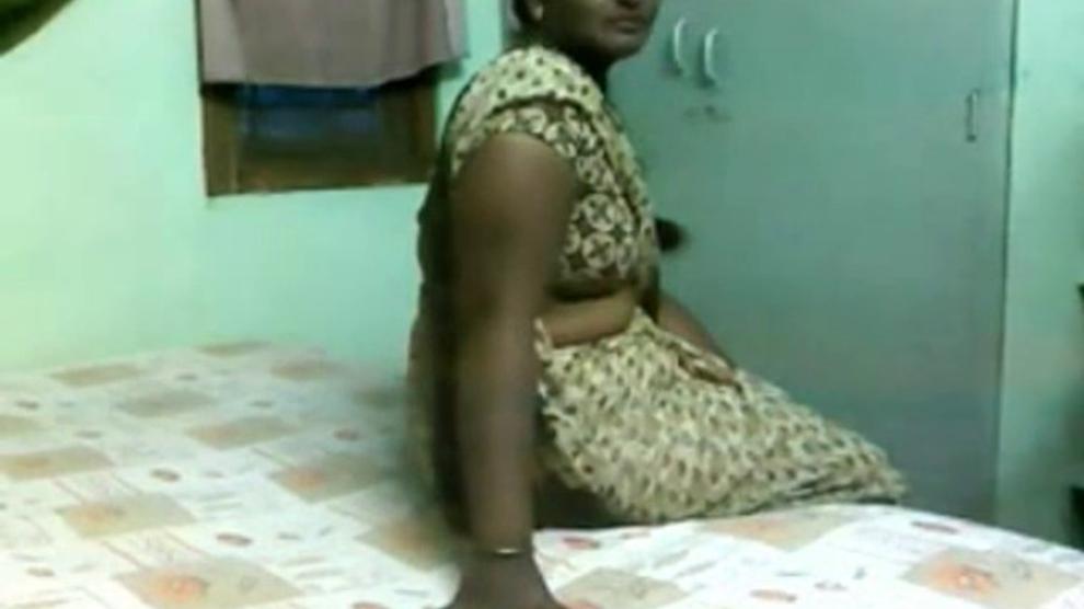 Indian Mature Couple Homemade Video - Indian mature couple homemade Porn Videos