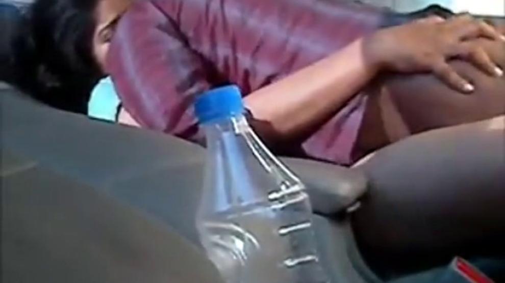 Hot NorthIndian Aunty Fucking Her BF In A CAR While Going TOUR Indian