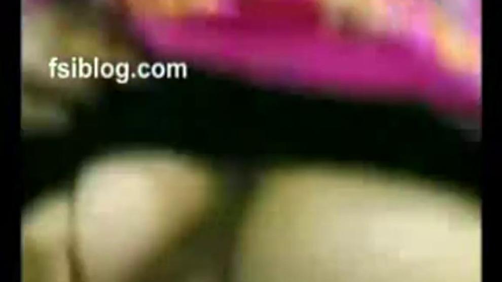 Kerala Working Auntys HUGE Boobs Show In Office Porn Videos