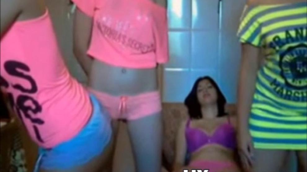 Four Cute Teens Dancing Stripping Porn Videos