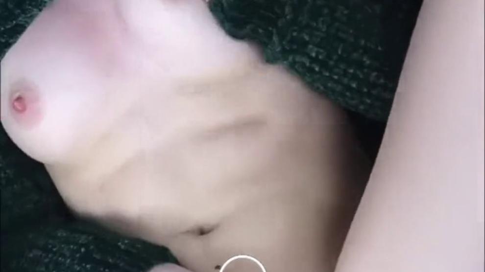 Billie Eilish Nude Leaked Pics And Sex Tape Porn New 2021,Billie Eilish S.....