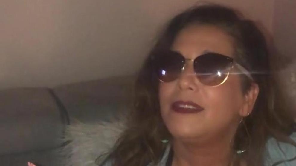 Smoking Fetish Sexy Bbw Cougar Smoking On The Couch Porn