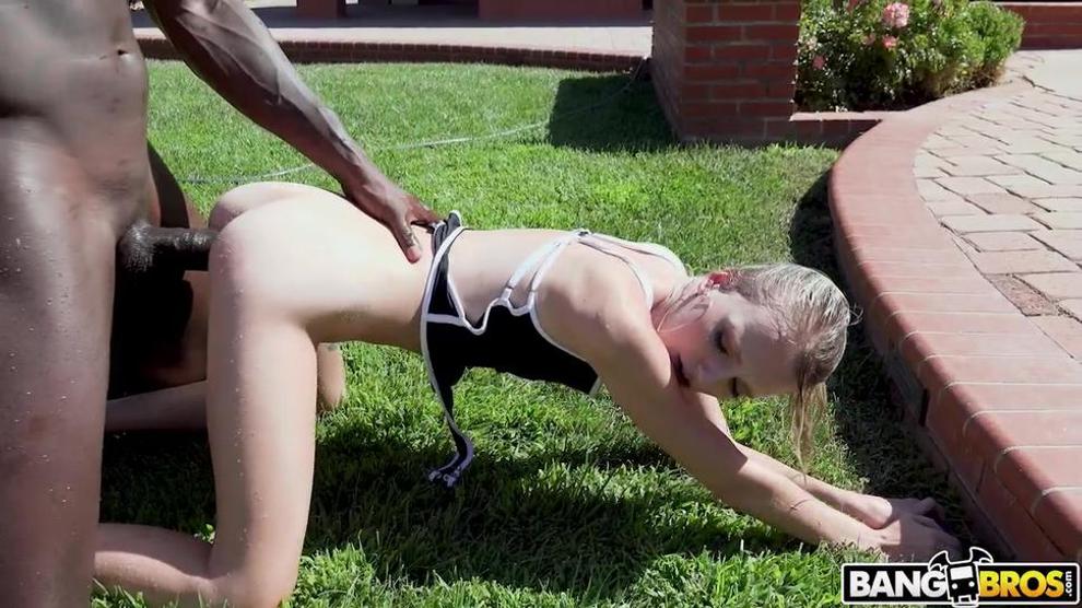 Kate Bloom Kates First Big Black Dick Porn Videos