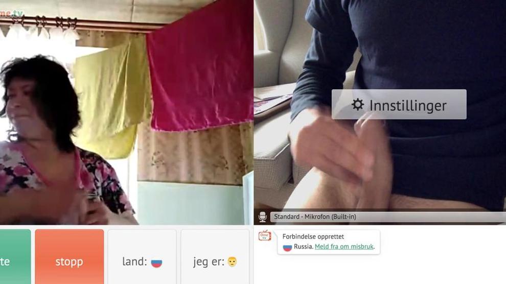 Mature shows boobs on ome.tv Porn Videos