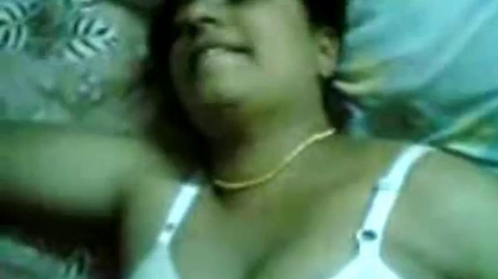 Cheating MALLU wife in White Bra & Panty Doing Sex with Lover Mms Porn ...