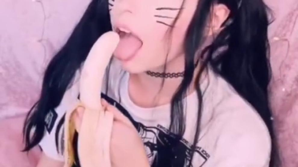 Belle Delphine Banana Porn Videos