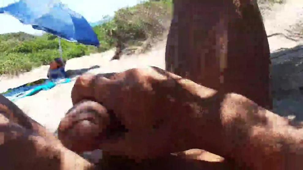 SEGAIOLI A Capocotta Italian Beach Wanker Porn Videos