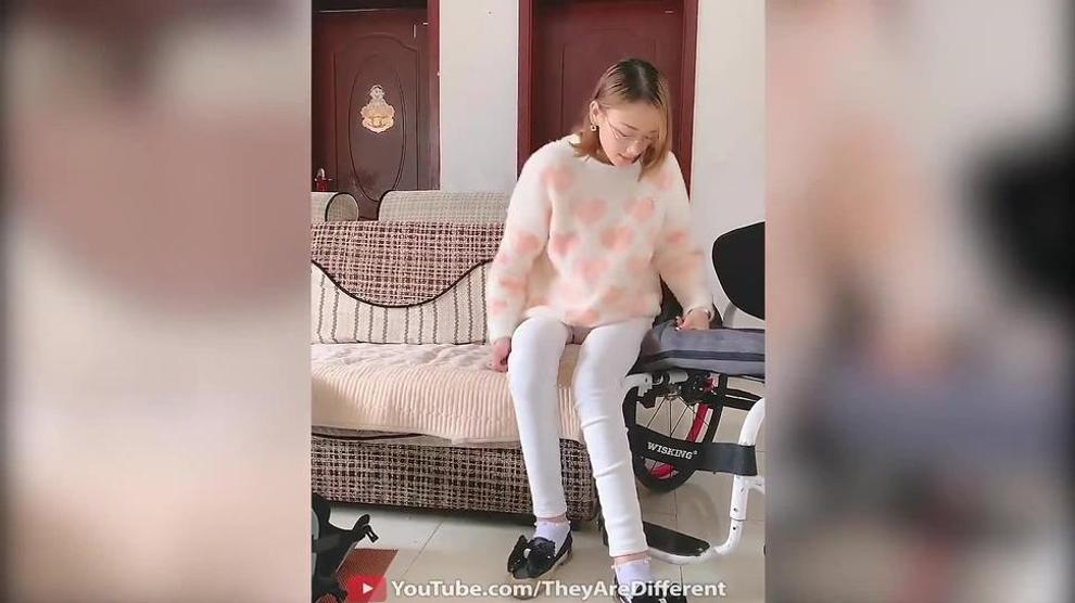 Asian Paraplegic Woman Transfering Playing With Dead Legs Porn Videos