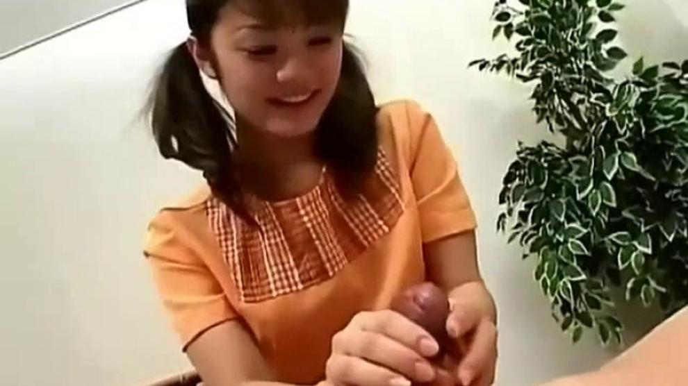 Japanese Famous Voice Actress Handjob Porn Videos