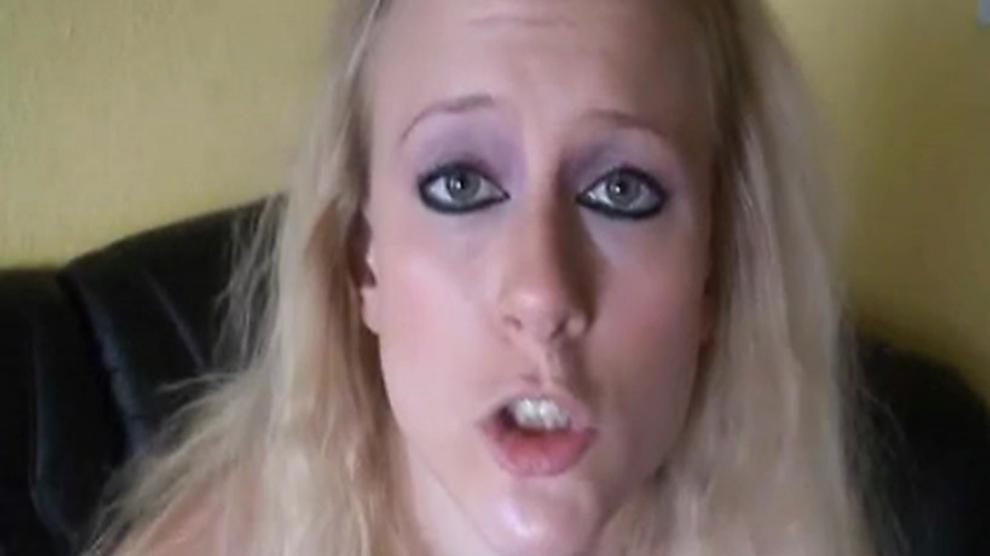 Blonde Hexe Squirt Dirty Talk In Jeans Porn Videos