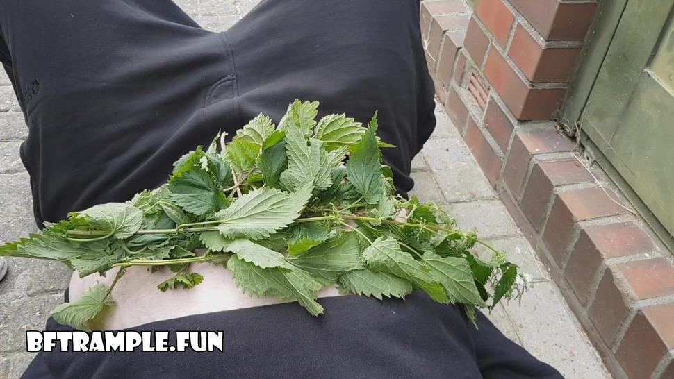 Lulu Crushing Nettles On Slaves Stomach Rough Trample Trampling