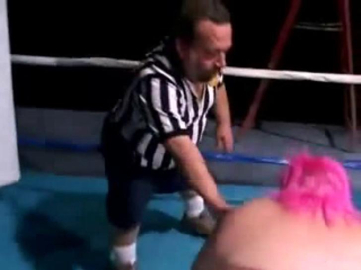 frenchy-semard-midget-wrestling