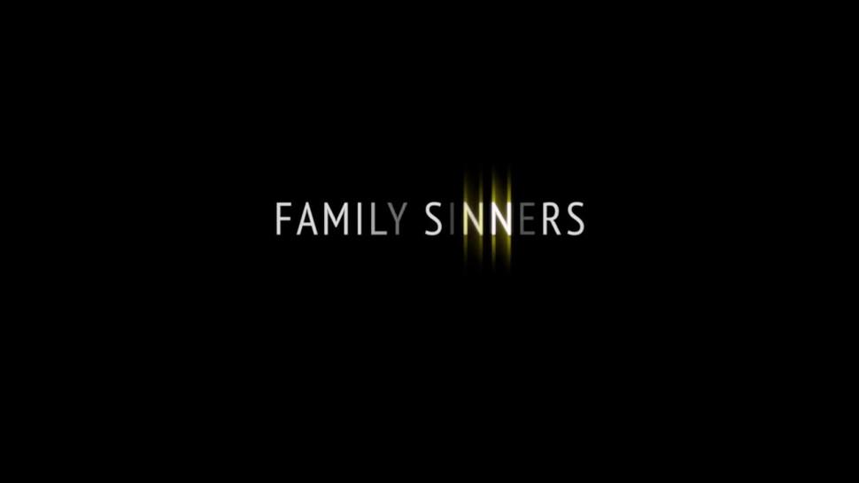 Family Sinners - Petite stepdaughter sucks dilf dick