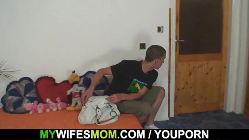 Wife finds him fucking mother in law and gets insane