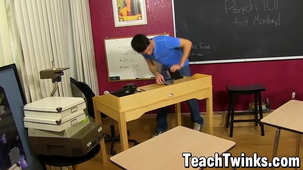 Stud teacher seducing twink student and banging him roughly
