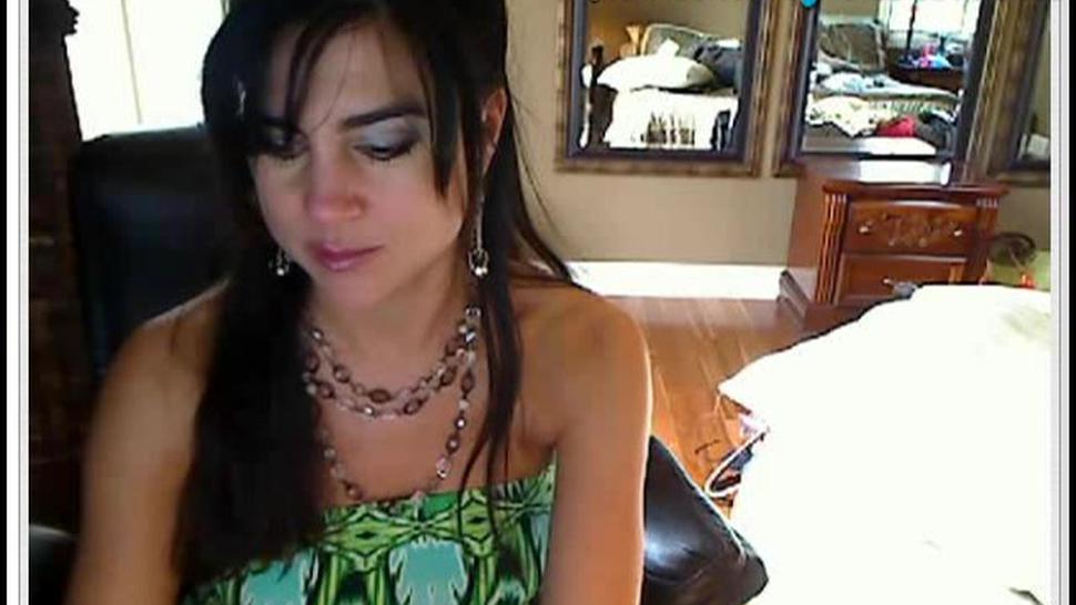 Raquel Squirts Deepthroats And Squirts In Hottest Webcam Show Ever!! - Raquel Devine