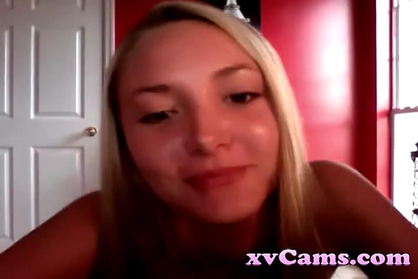 Blonde rubs pussy on webcam show