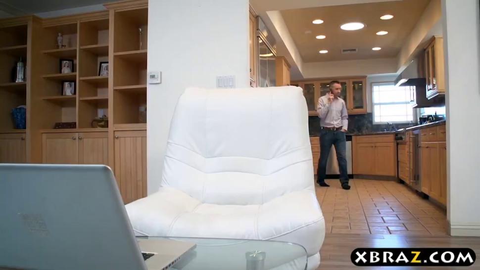 Brandi Love and Alexis Fawx provide a home service - video 1