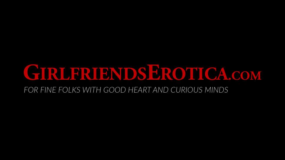 GIRLFRIENDS EROTICA - Slowly leading up to sex after some nice lesbian dirty talk