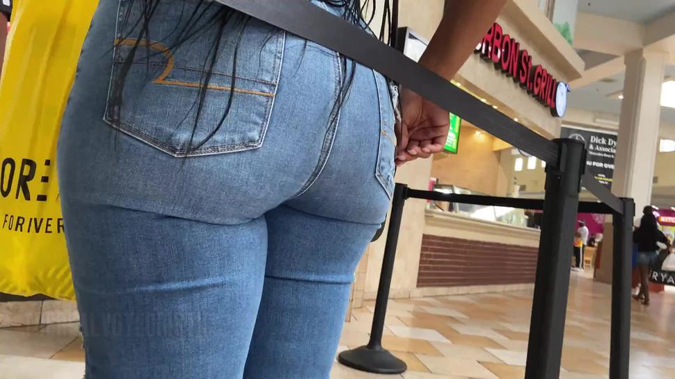 Black ebony bustin' out the tight jeans  Candid 4k