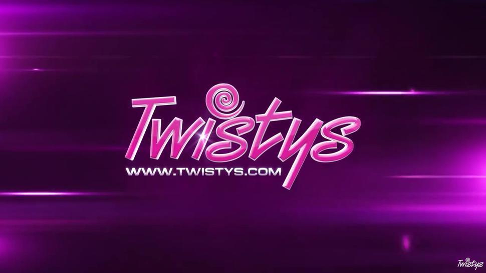Riley Reid - Twistys - I Can Reid Your Mind