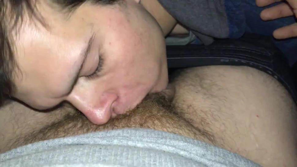 Blowjob/hall swallowing bed in