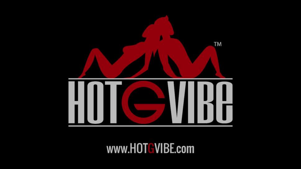 HOT G VIBE - Curvy Amateur Orgasms in the Shower