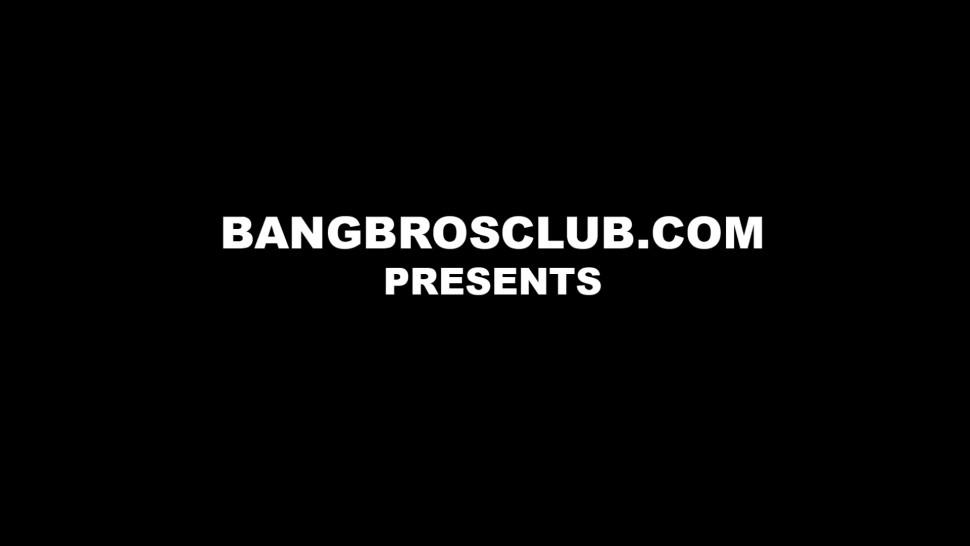 BANG BROS CLUB - Bubble butt ebony bouncing on BBC after fellatio
