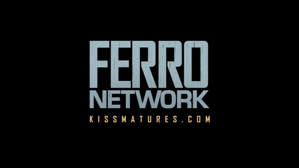 Aubrey & Amelia B - Kissmatures- Ferro network - Strapon