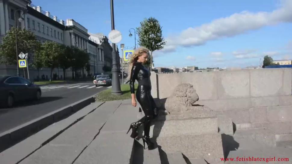 Fetish Lady - Latex Mona Walks down the Street in Sexy Catsuit and Boots