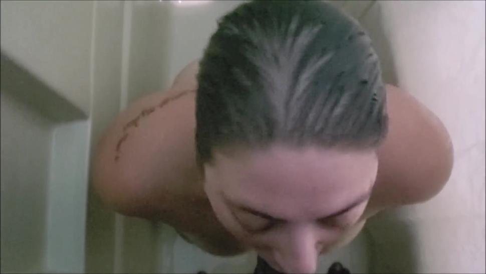 Mia Gianna deepthroats BBC in the shower - Full video on OnlyFans